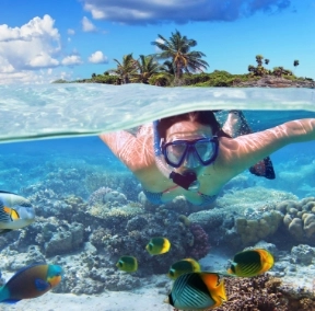 Man snorkeling without glasses or contacts